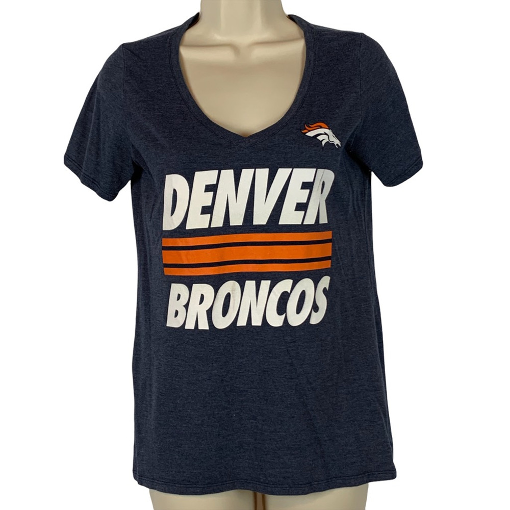 Nike Denver Broncos V Neck Tee Women's Small NFL Football Graphic Shirt Gray